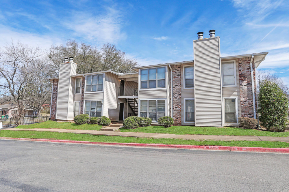 Summit-Town-Country 09